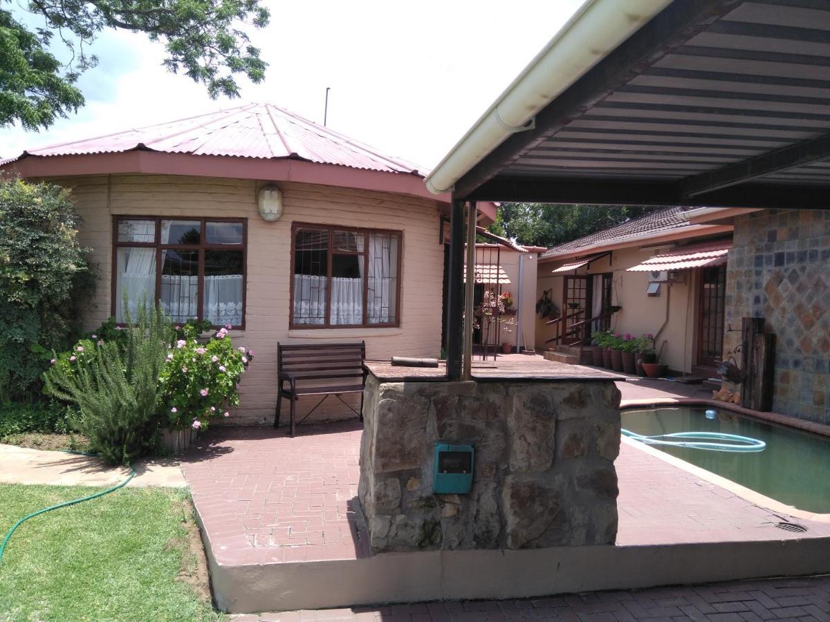 Khokha Moya Guesthouse Ermelo Exterior foto